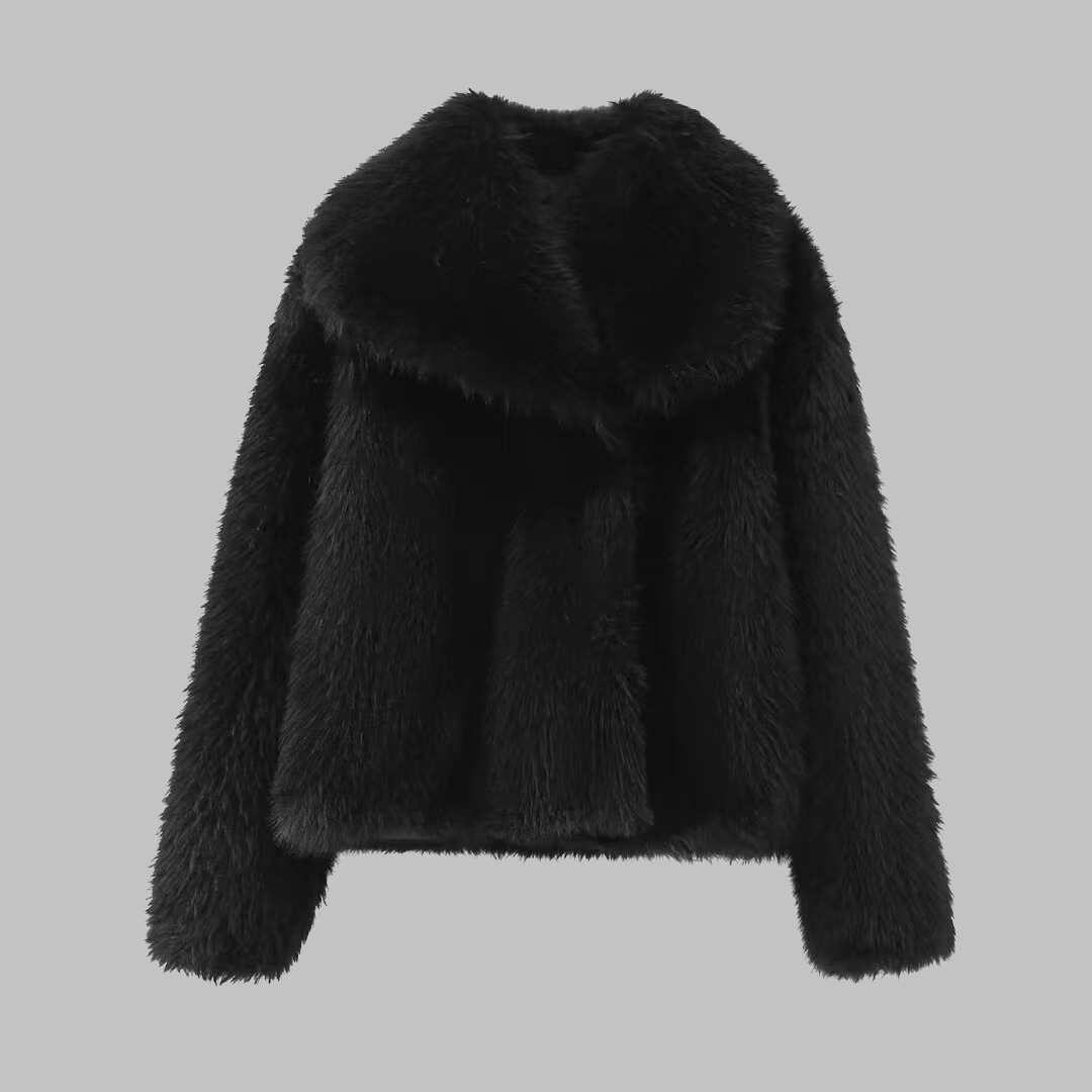 Chloe | Fuzzy Coat