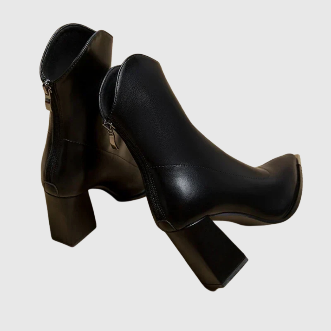 Nox | Relaxed Fit Heels